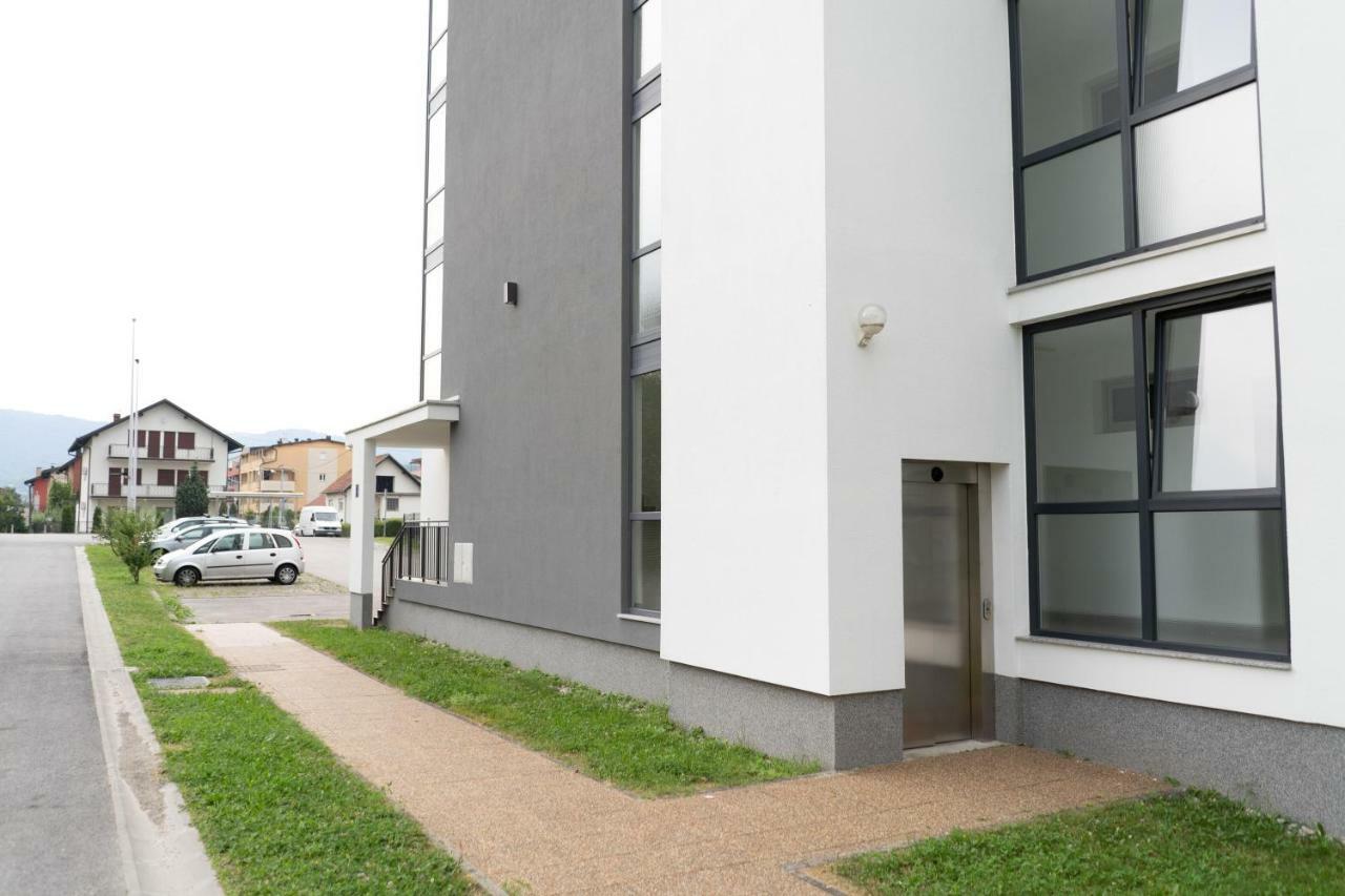 Jacuzzi Studio Apartman Mare'S Zagreb Exterior foto